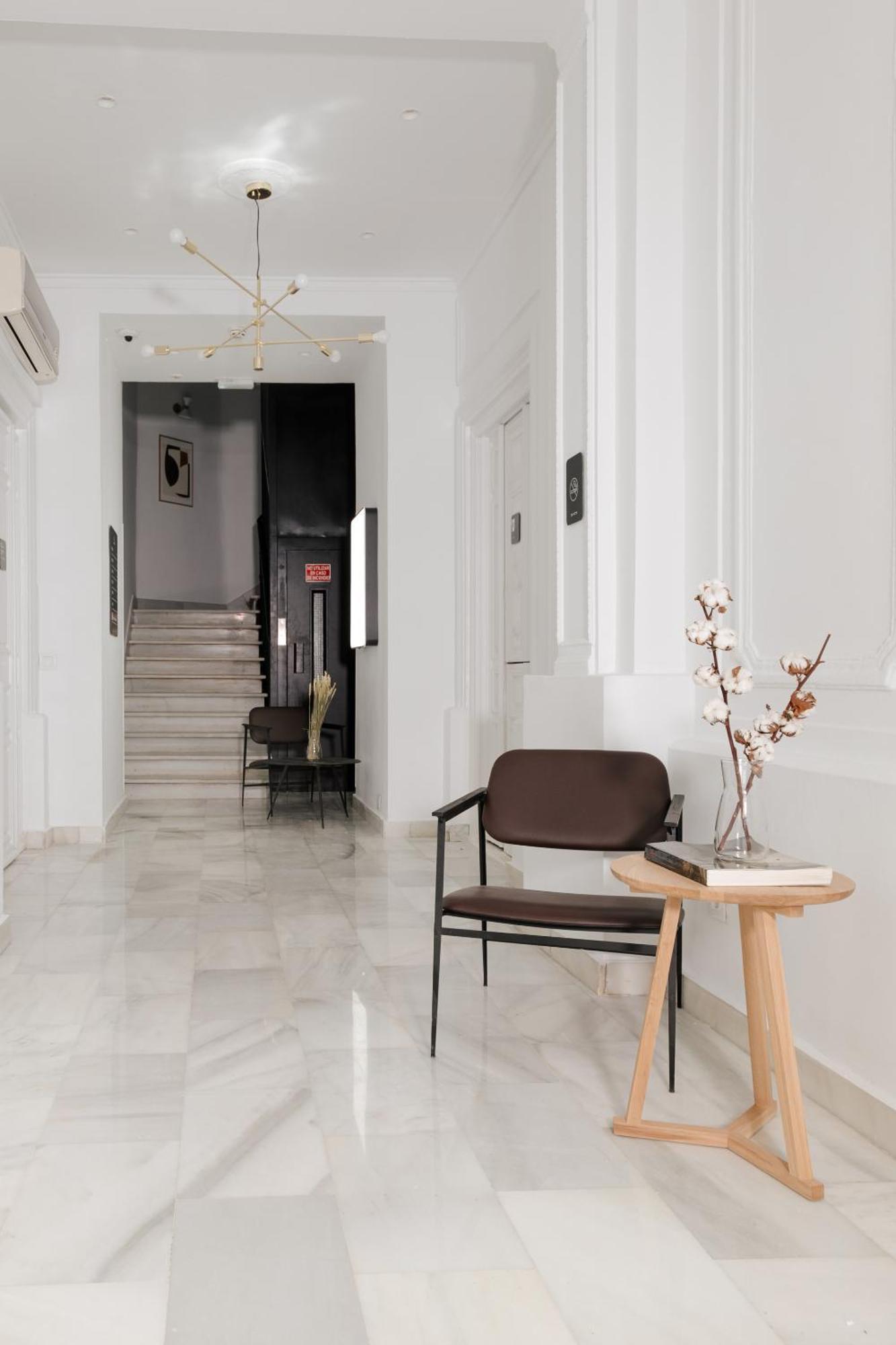 Sonder By Marriott Bonvoy Santa Ana Apartments Las Letras Madrid Exterior photo