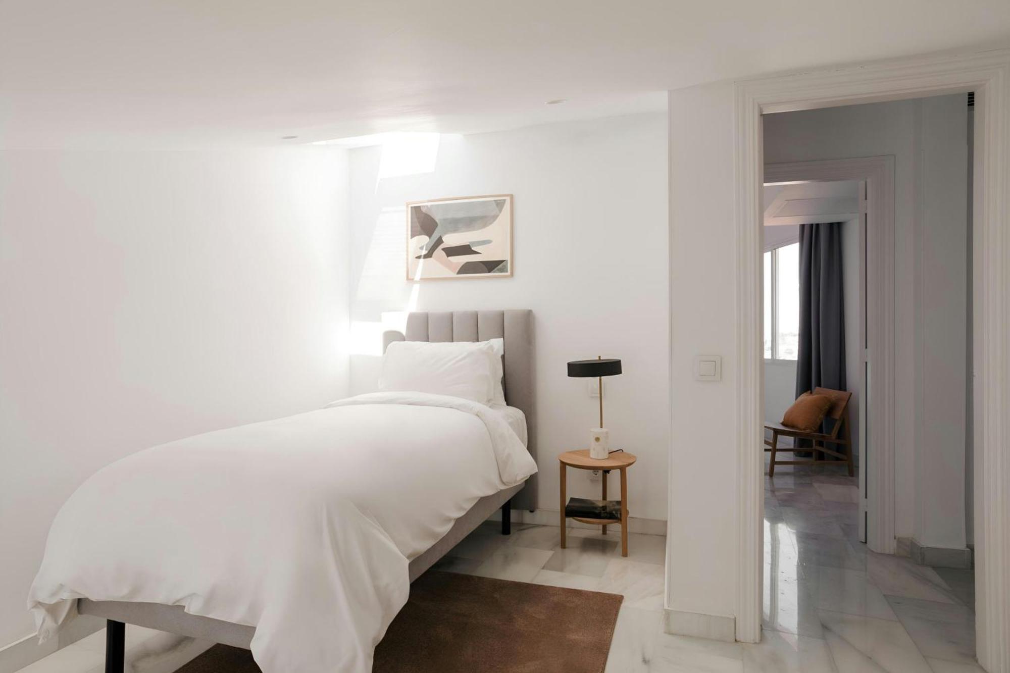 Sonder By Marriott Bonvoy Santa Ana Apartments Las Letras Madrid Exterior photo