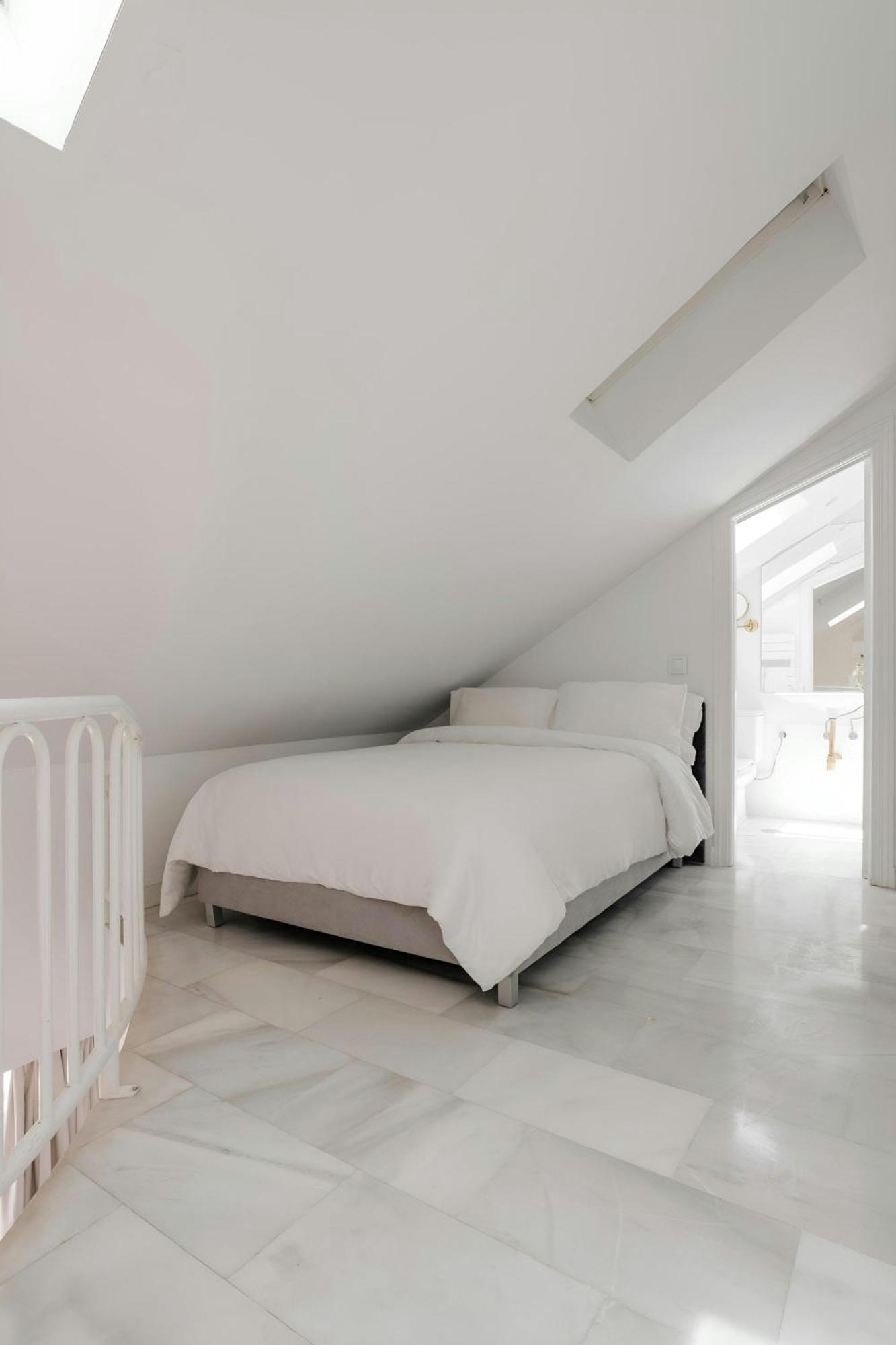 Sonder By Marriott Bonvoy Santa Ana Apartments Las Letras Madrid Exterior photo