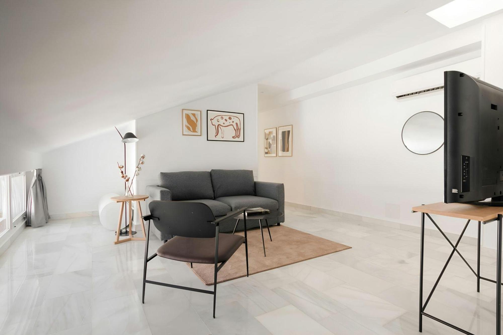 Sonder By Marriott Bonvoy Santa Ana Apartments Las Letras Madrid Exterior photo